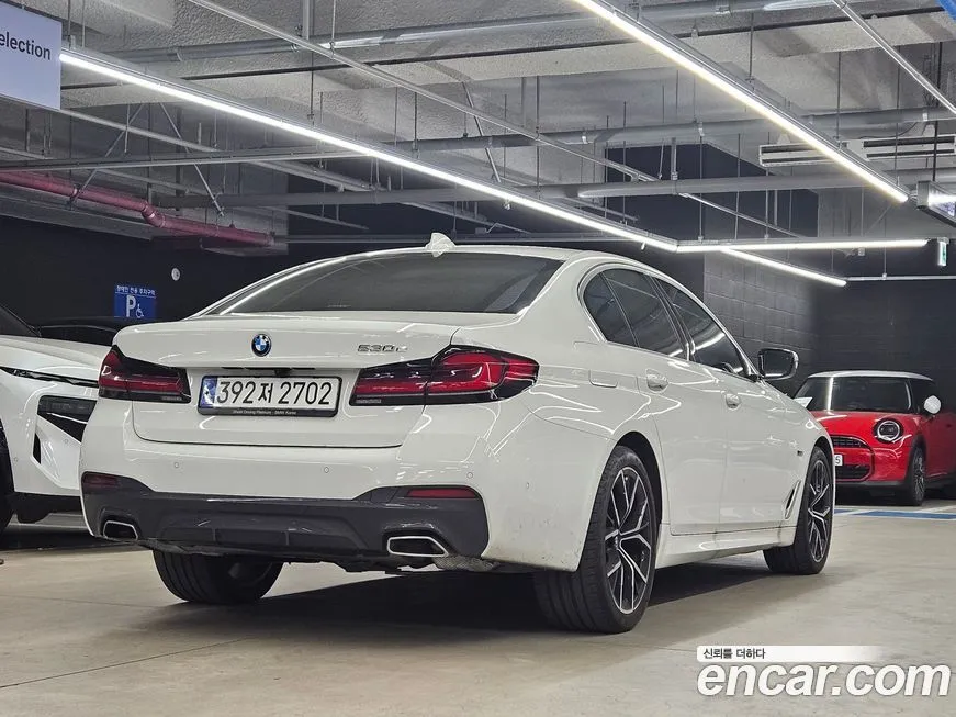 BMW 5-Series 2023 из KR, фото 2