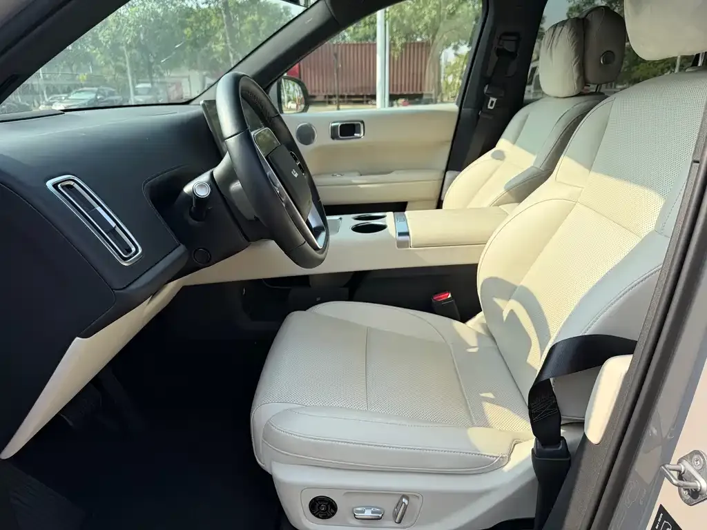 Li Auto L6 2024 из CN, фото 7
