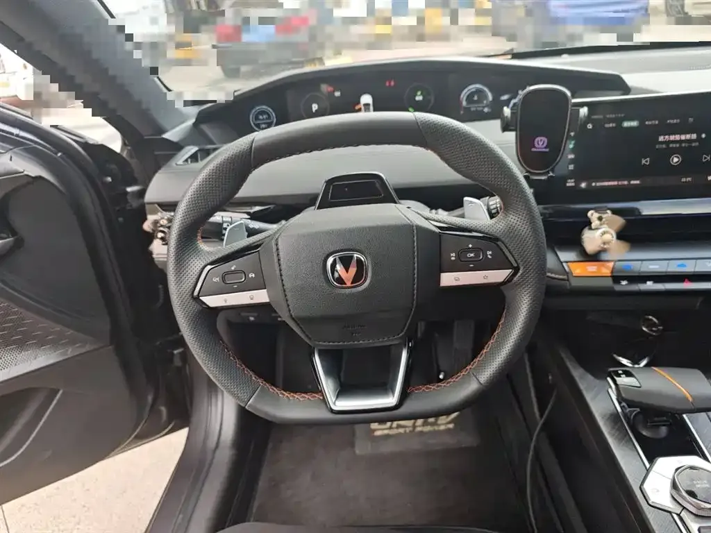 Changan UNI-V 2023 из CN, фото 3