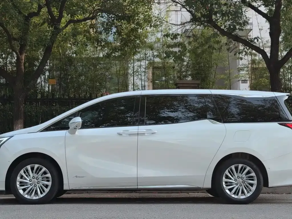 Buick Century 2023 из CN, фото 3