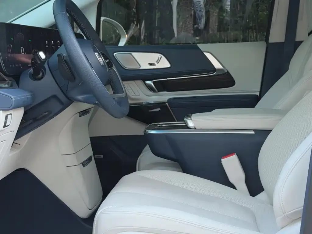 Buick Century 2023 из CN, фото 4