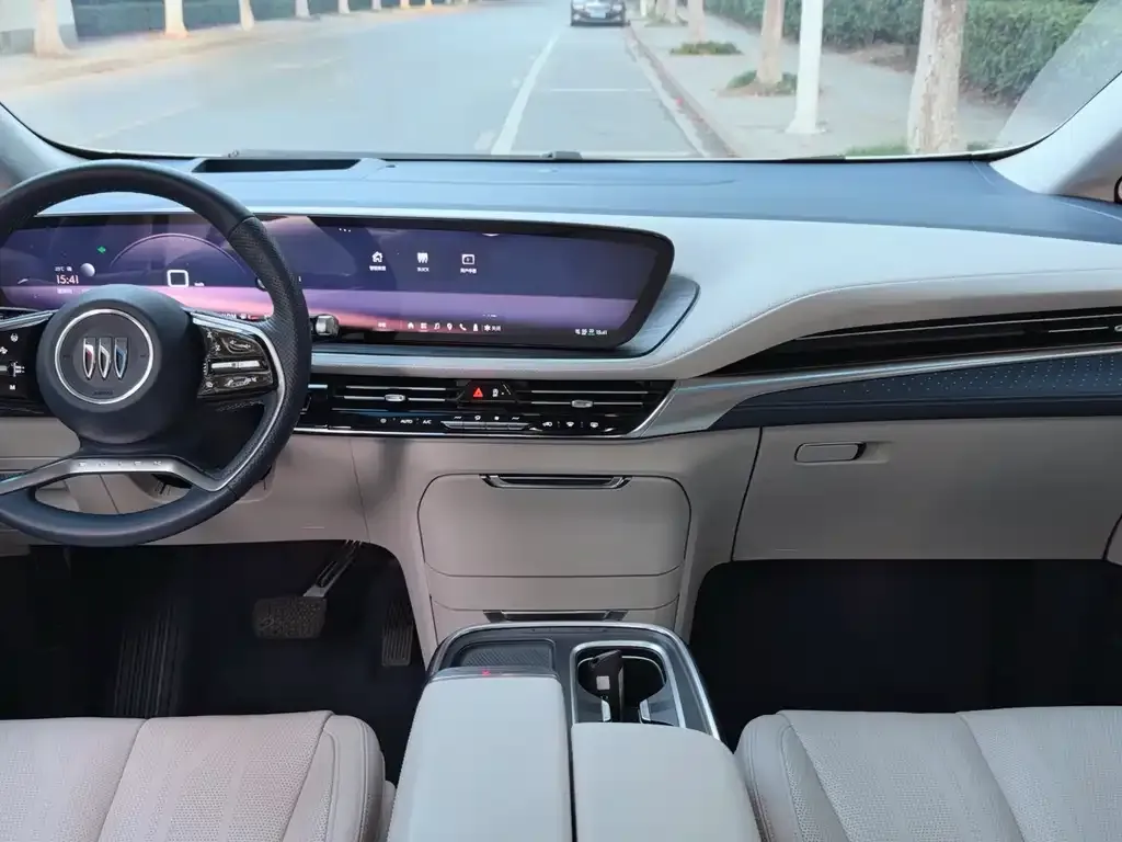 Buick Century 2023 из CN, фото 7