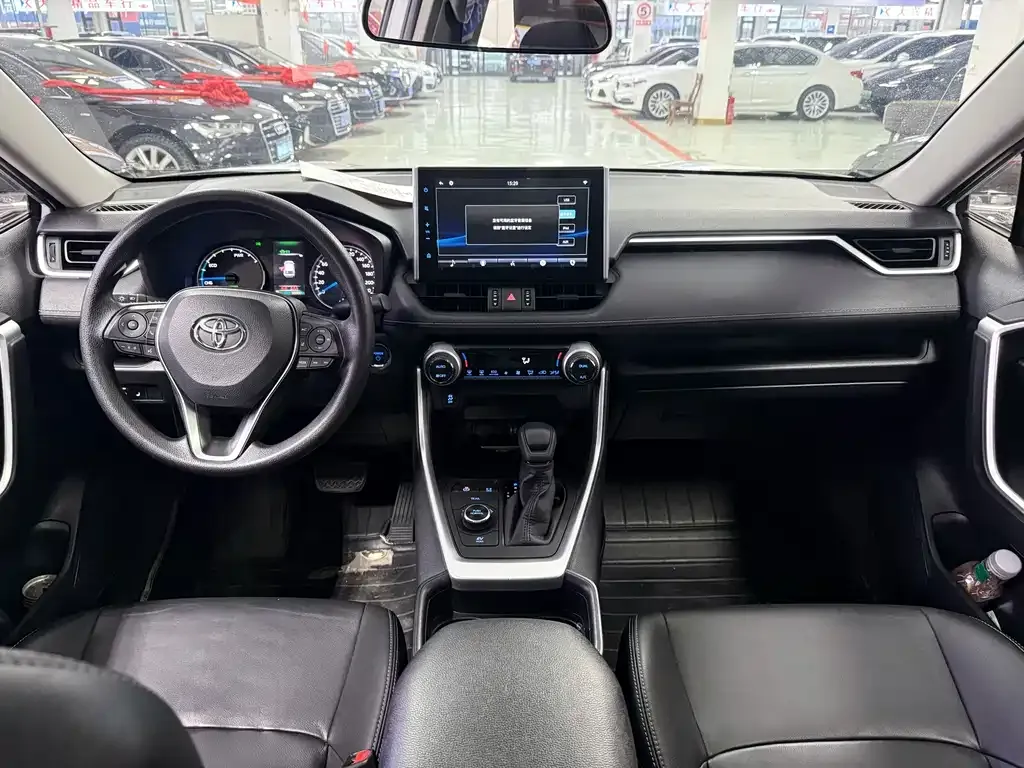 Toyota Wildlander 2021 из CN, фото 8