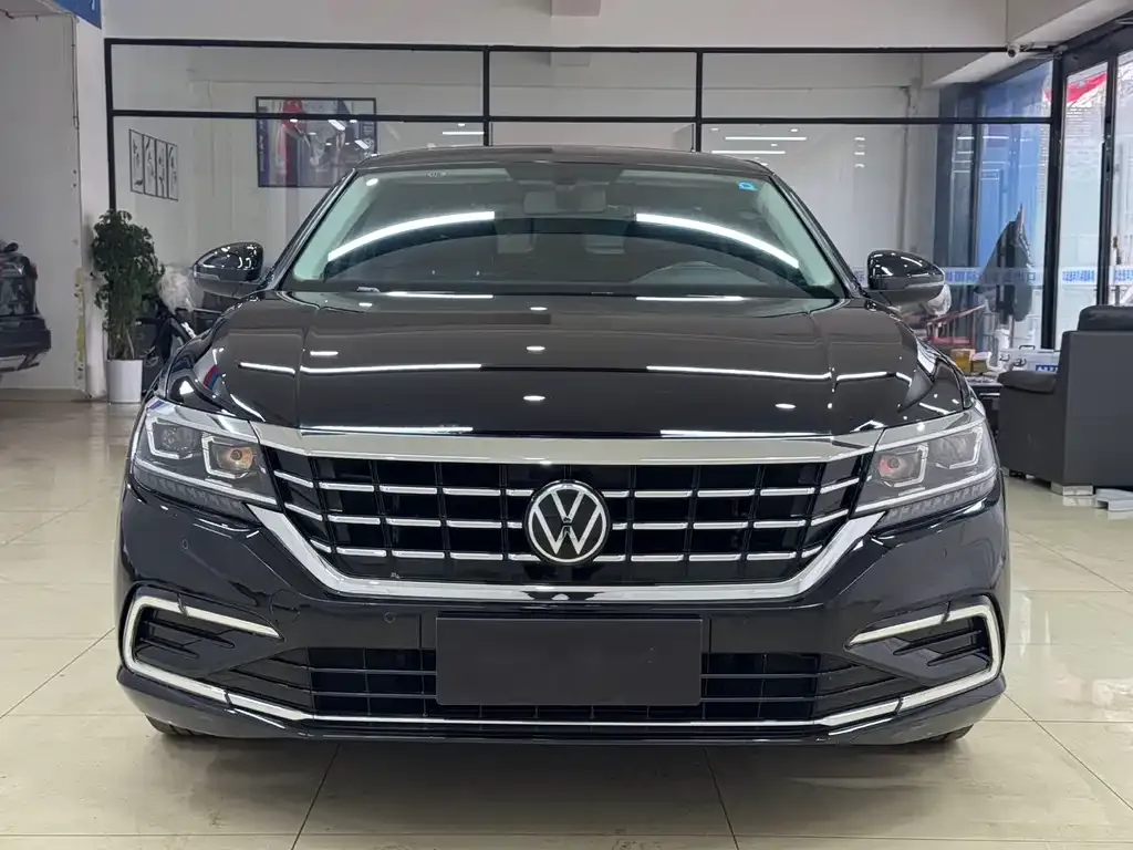 Volkswagen Passat 2021 из CN, фото 2