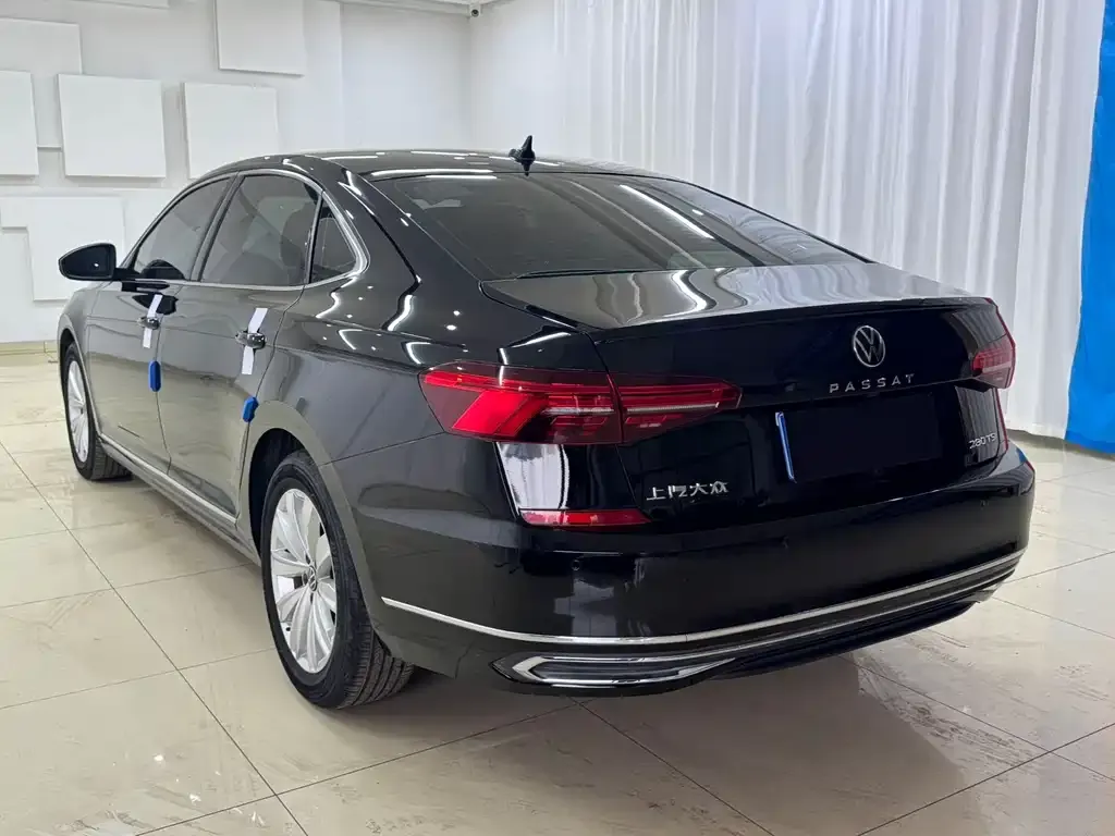 Volkswagen Passat 2021 из CN, фото 4