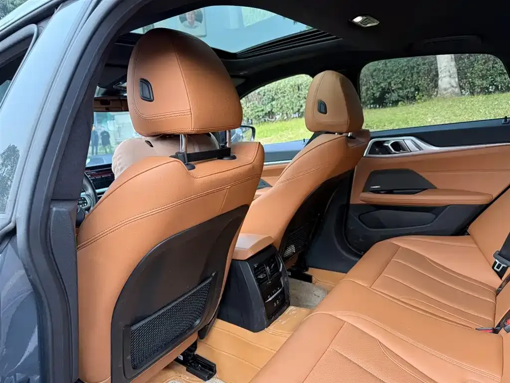 BMW 4 Series 2023 из CN, фото 9