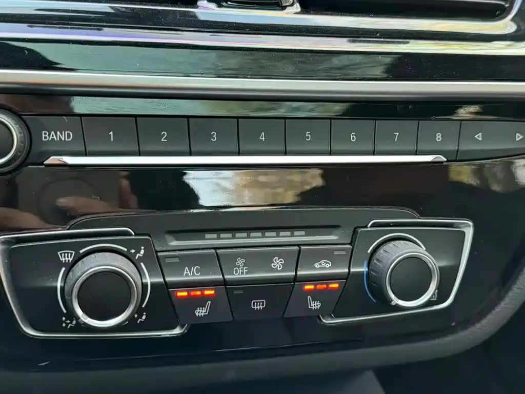 BMW 1 Series 2021 из CN, фото 7