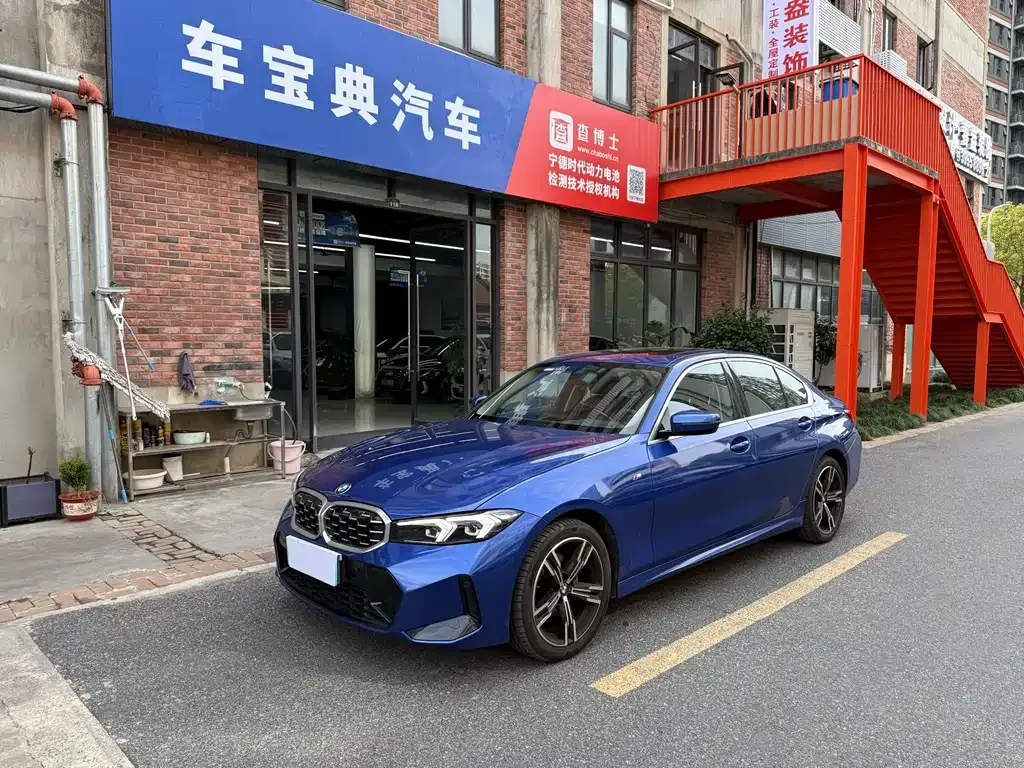BMW 3 Series 2023 из CN, фото 1