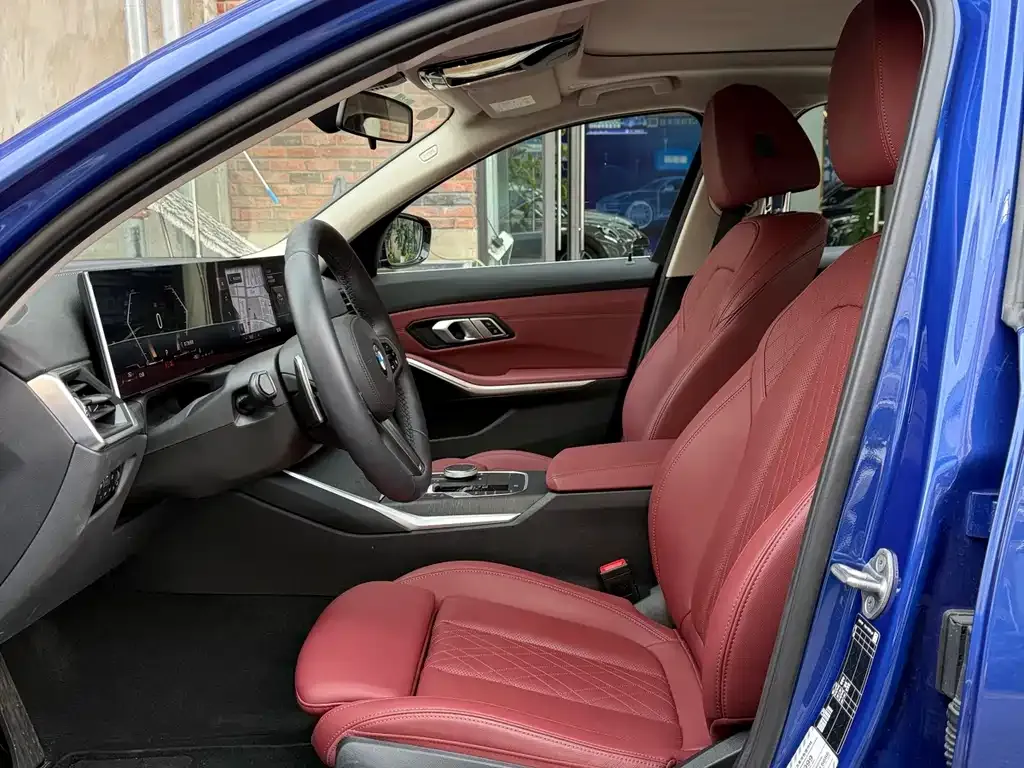 BMW 3 Series 2023 из CN, фото 5