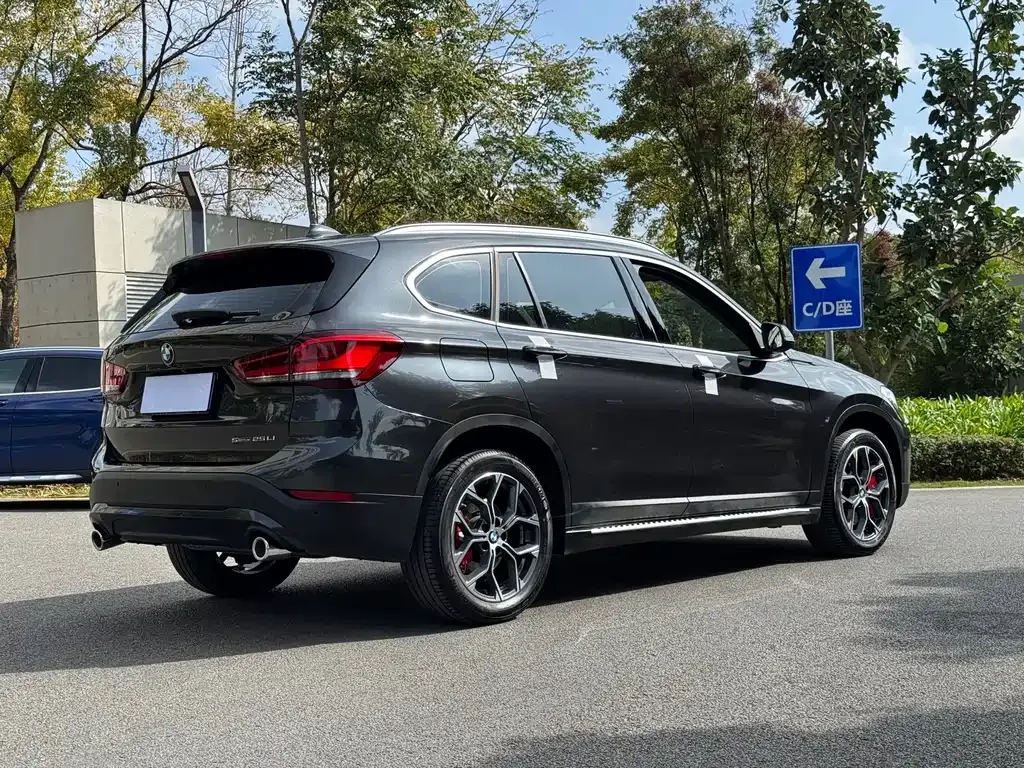 BMW X1 2021 из CN, фото 7