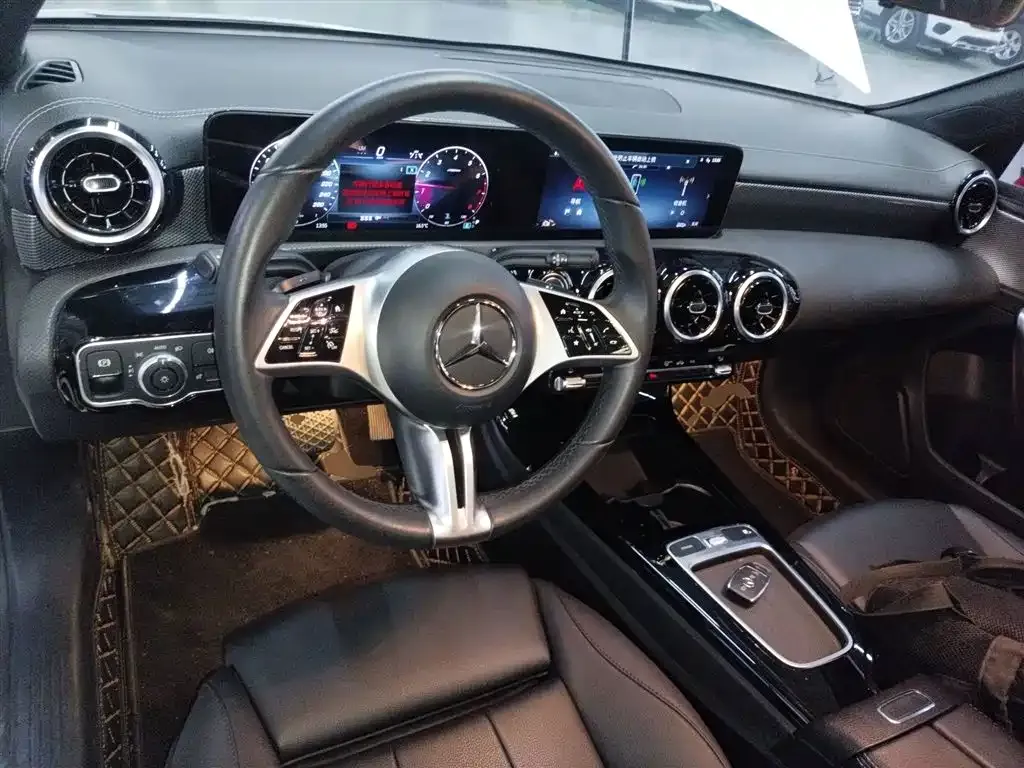 Mercedes-Benz A-Class 2024 из CN, фото 9