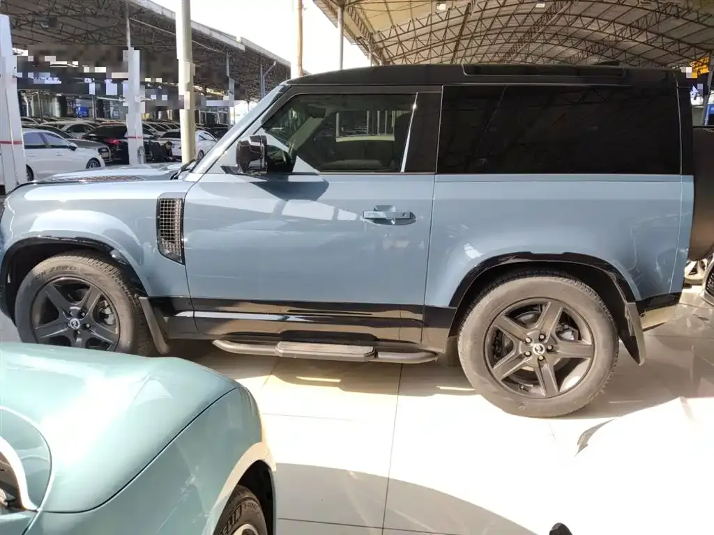 Land Rover Defender — фото 4