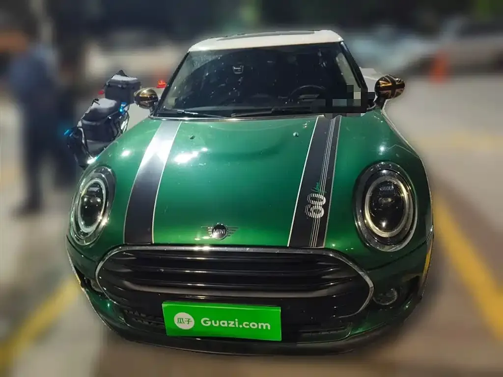 MINI Clubman — фото 3