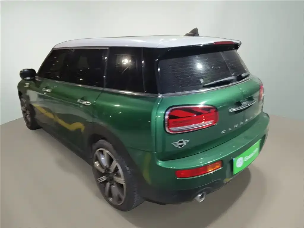 MINI Clubman — фото 5
