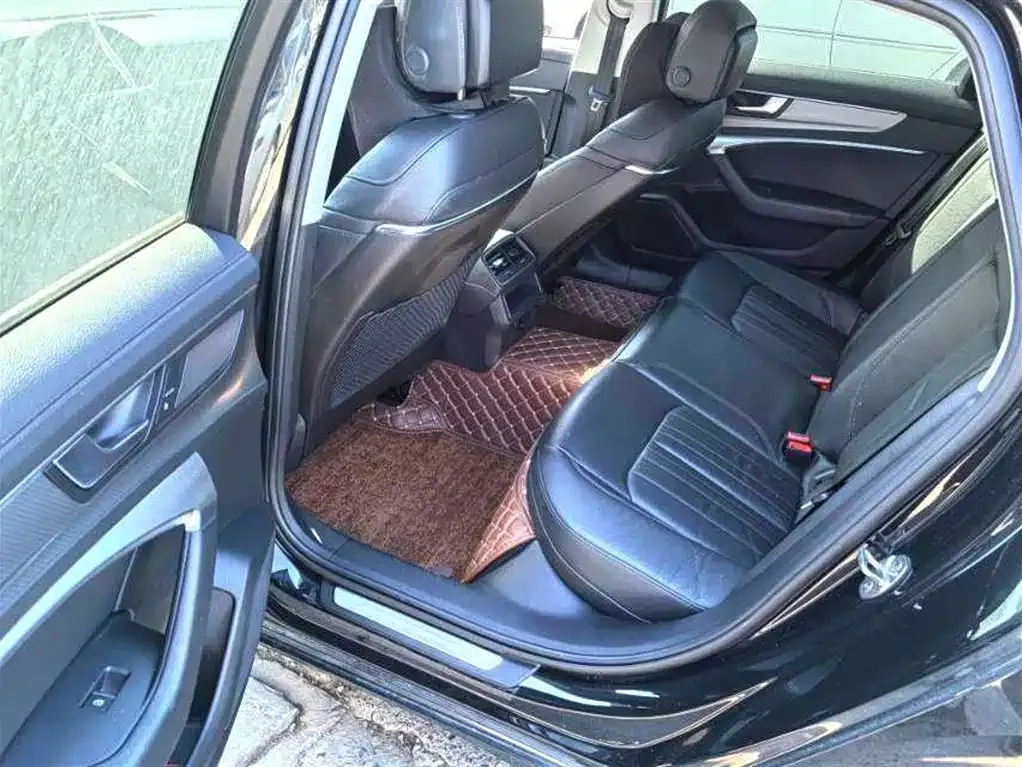Audi A6L 2022 из CN, фото 4
