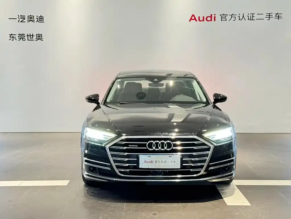 Audi A8 2023 из CN, фото 2