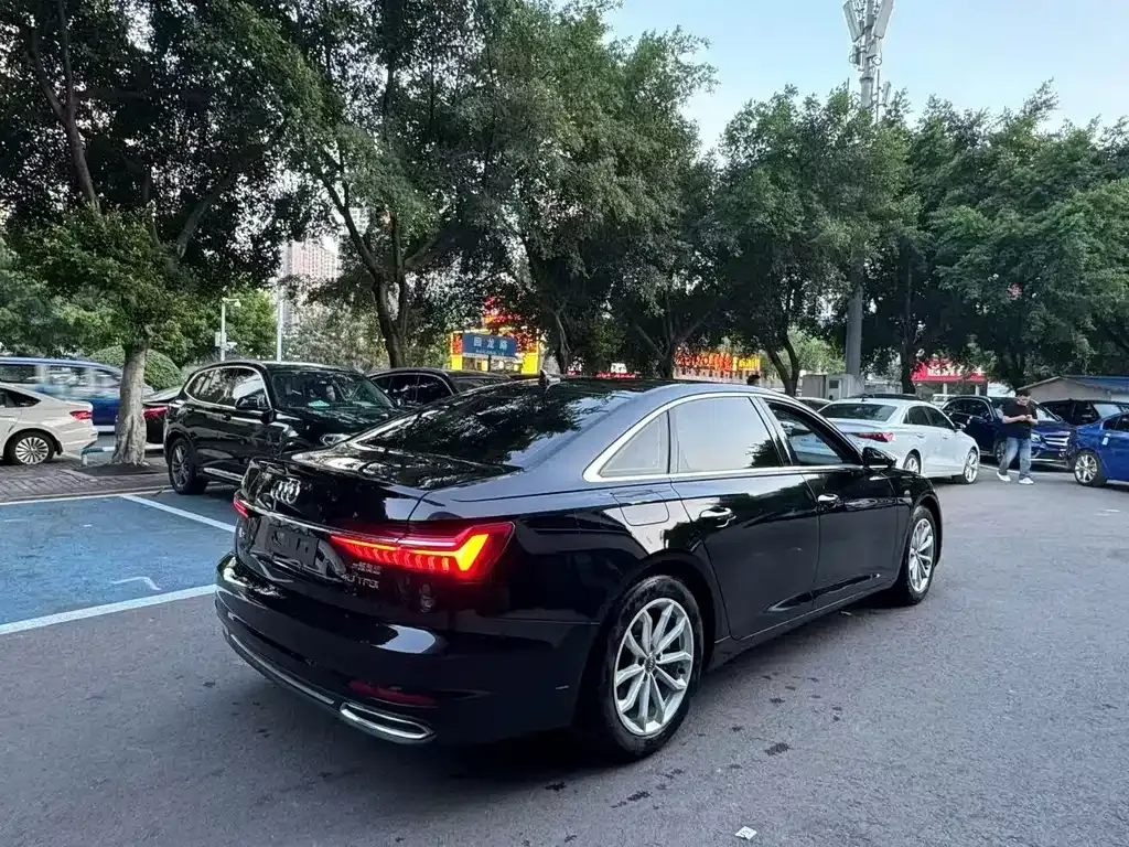 Audi A6L 2021 из CN, фото 7