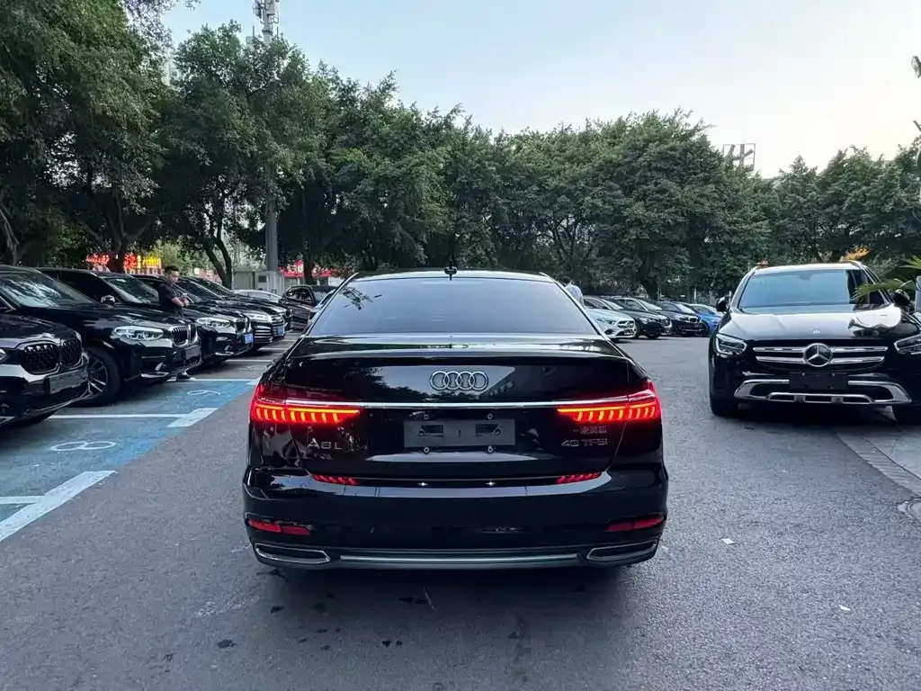 Audi A6L 2021 из CN, фото 8