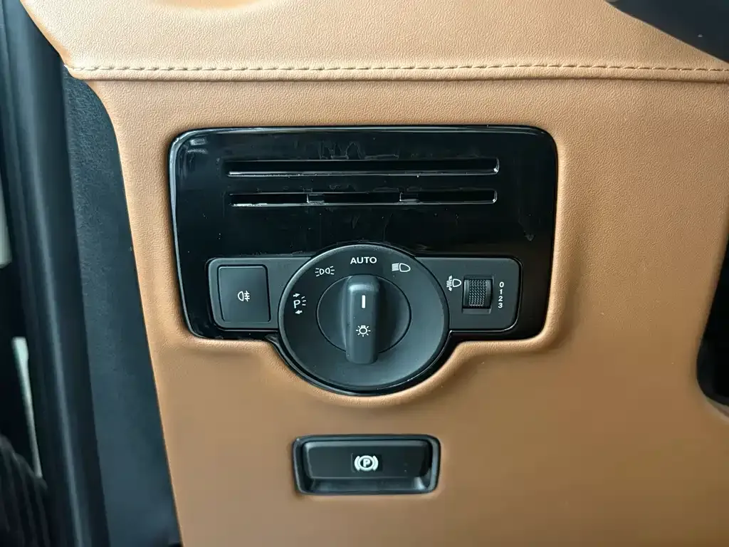 Mercedes-Benz Vito 2023 из CN, фото 7