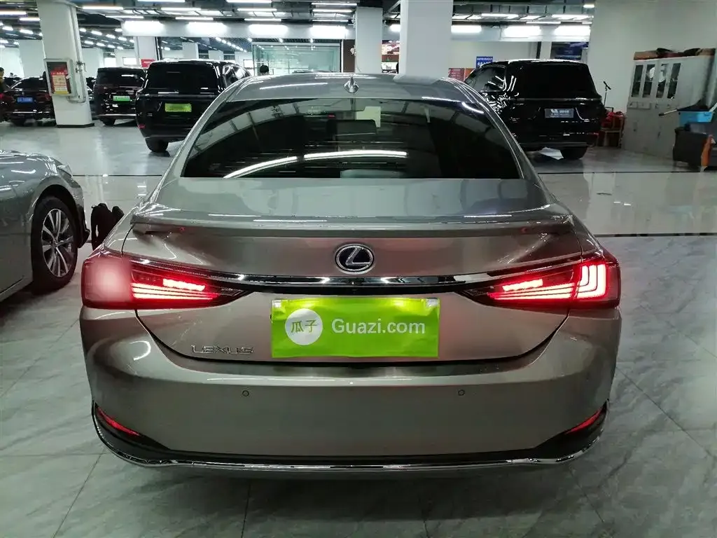 Lexus ES 2022 из CN, фото 6