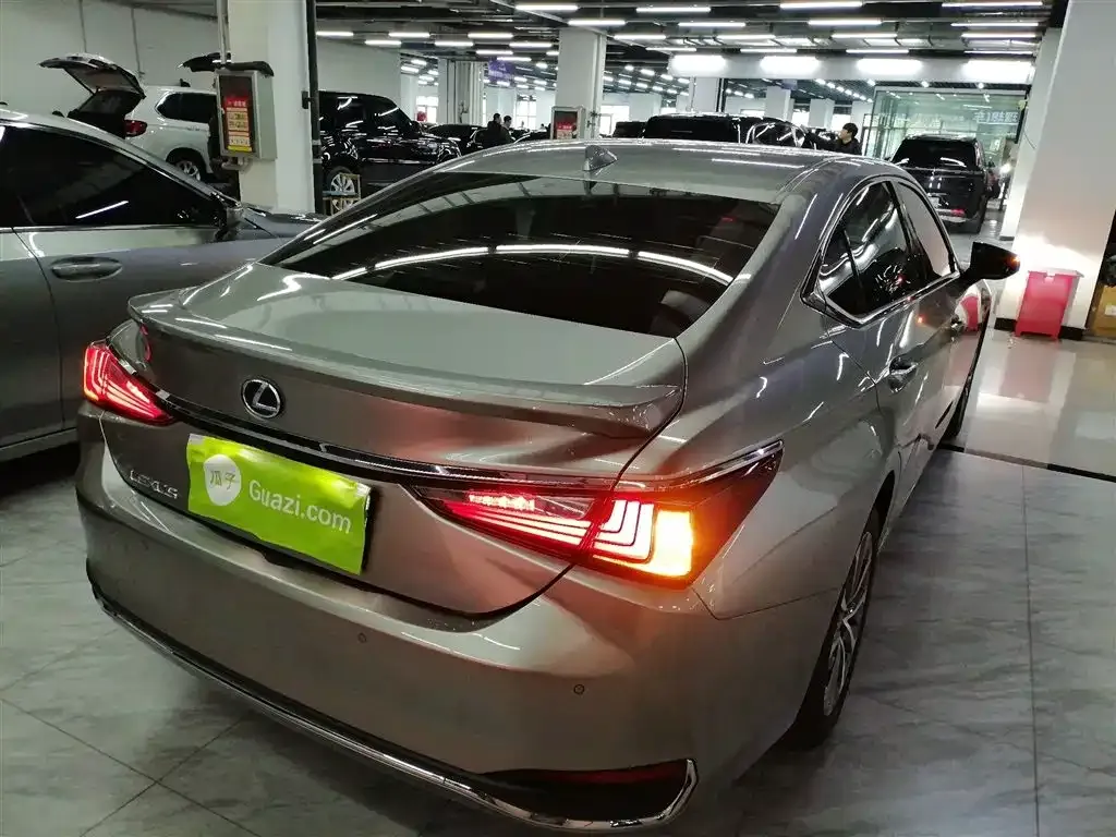 Lexus ES 2022 из CN, фото 7
