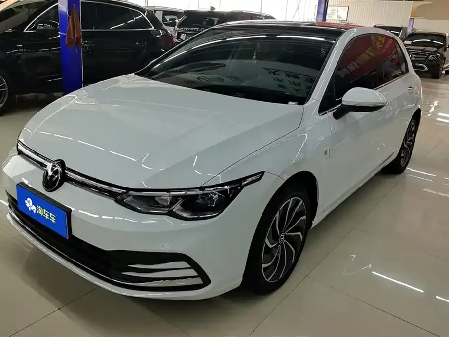 Volkswagen Golf 2024 из CN, фото 1
