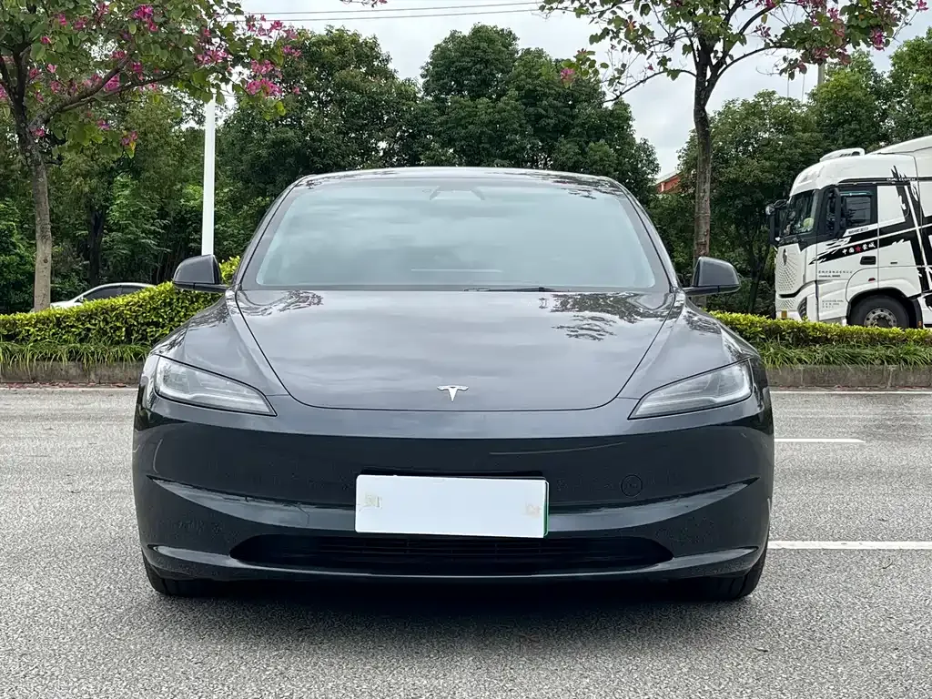 Tesla Model 3 2024 из CN, фото 2