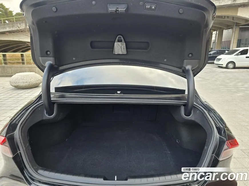 Hyundai Grandeur 2021 из KR, фото 7