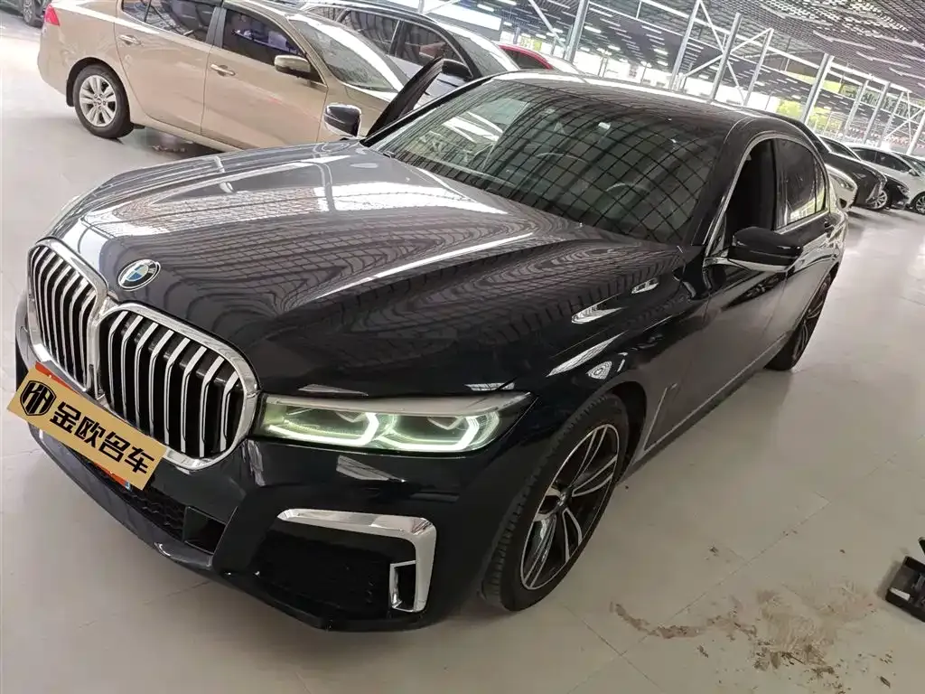 BMW 7 Series 2021 из CN, фото 1
