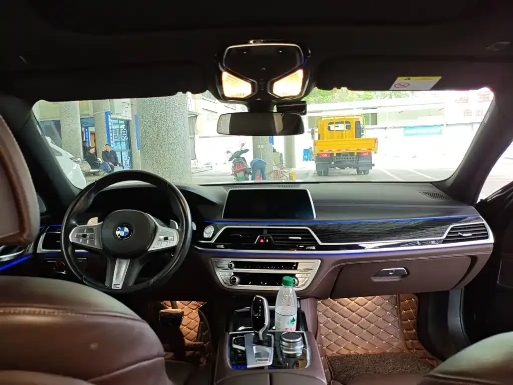 BMW 7 Series 2021 из CN, фото 3