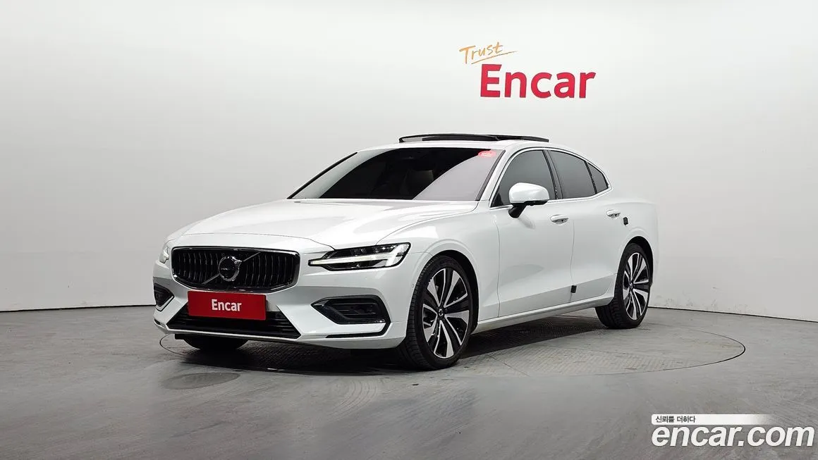 Volvo S60 2024 из KR, фото 1