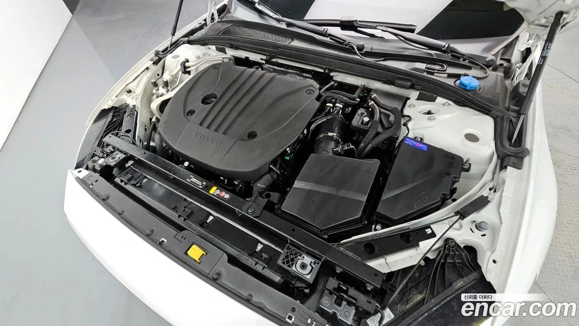 Volvo S60 2024 из KR, фото 6