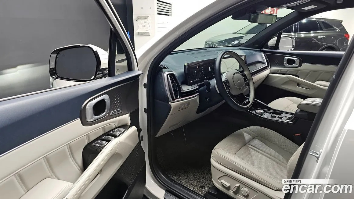 Kia Sorento — фото 10