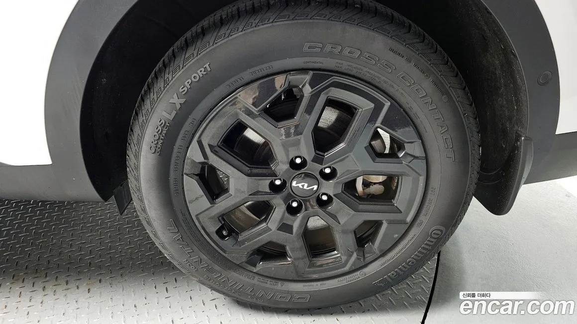 Kia Sorento — фото 5