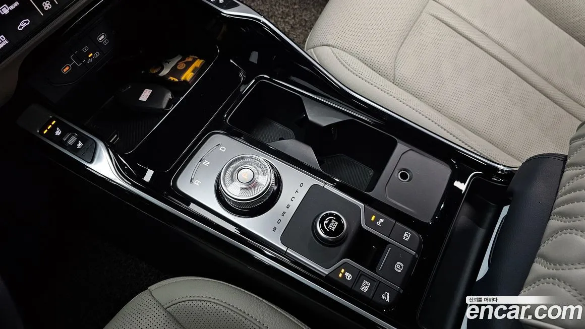 Kia Sorento — фото 9