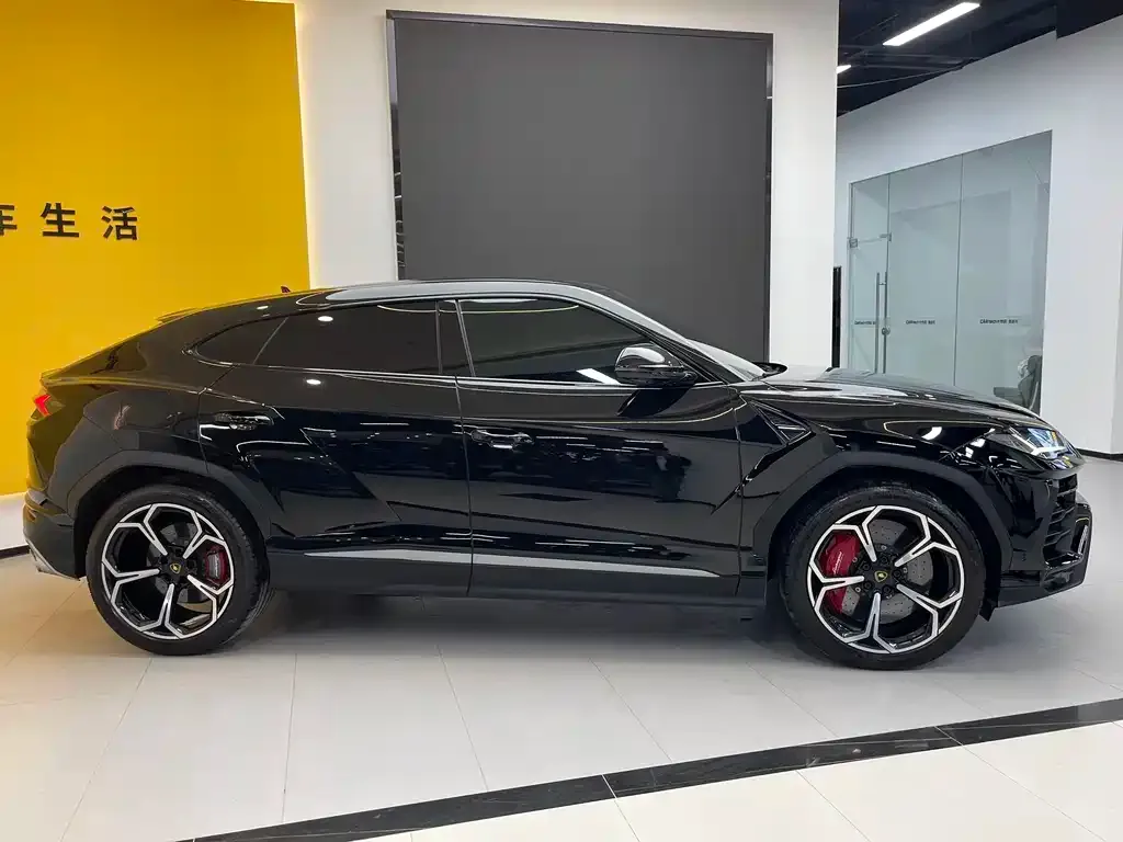Lamborghini Urus 2022 из CN, фото 4