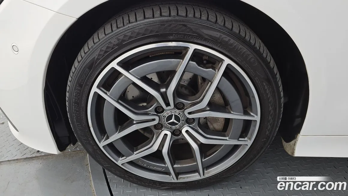 Mercedes-Benz E-Class 2023 из KR, фото 5