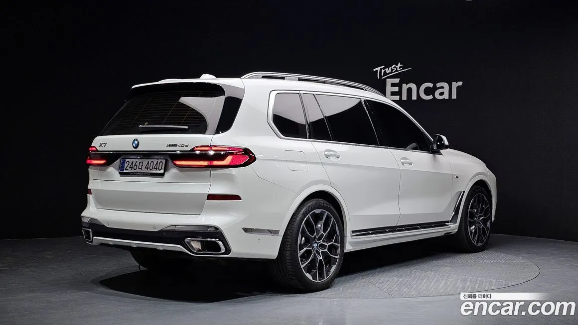 BMW X7 — фото 2