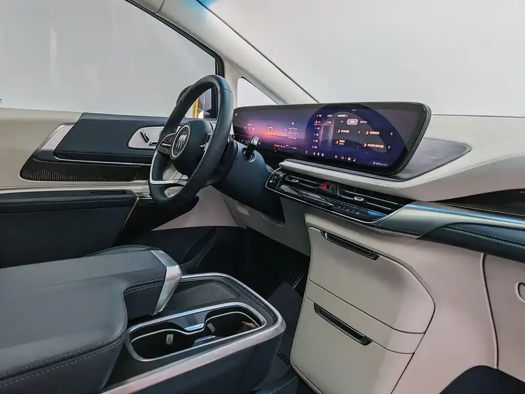 Buick Century 2023 из CN, фото 10