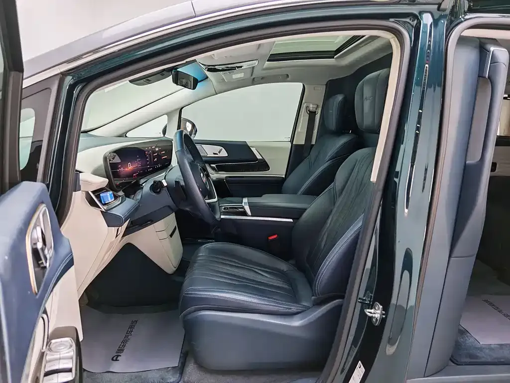 Buick Century 2023 из CN, фото 8