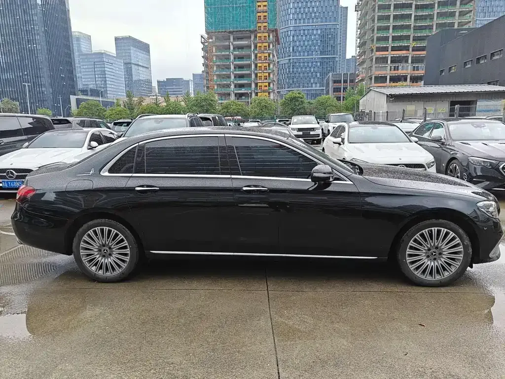 Mercedes-Benz E-Class 2023 из CN, фото 4