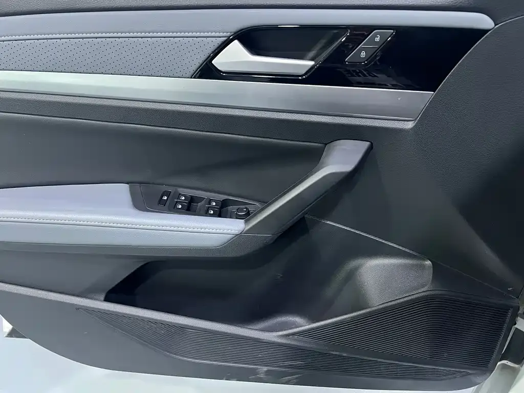 Volkswagen Lavida 2023 из CN, фото 5