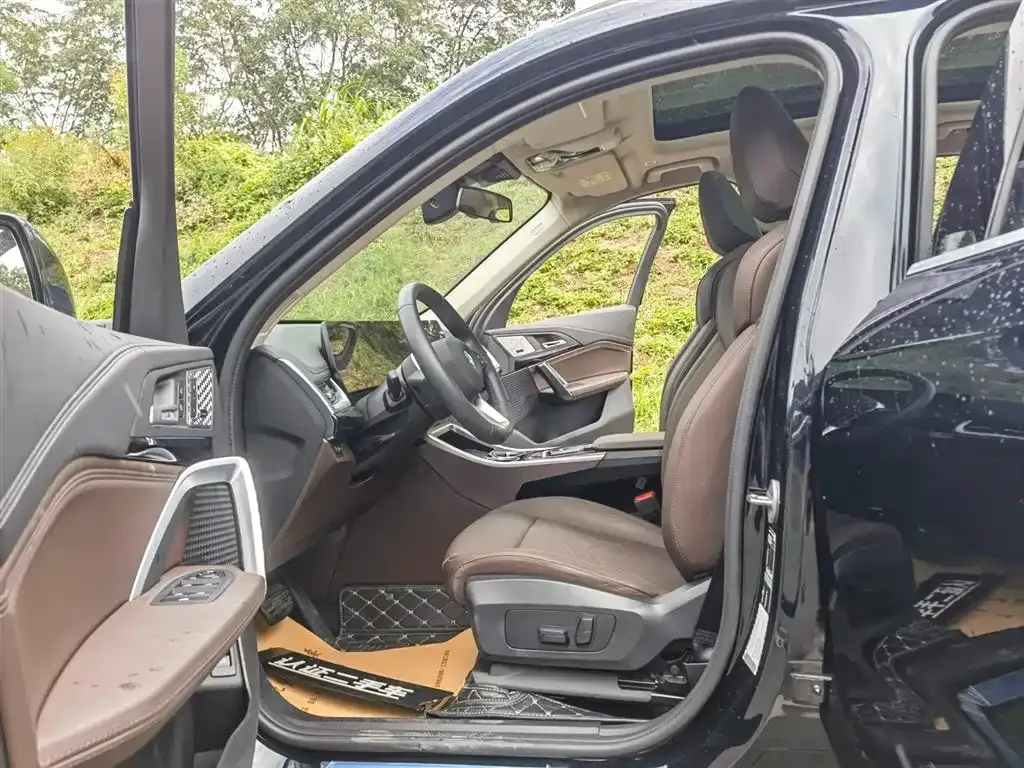 BMW X1 2025 из CN, фото 9