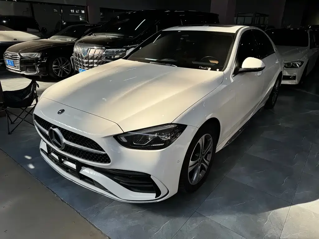 Mercedes-Benz C-Class — фото 1