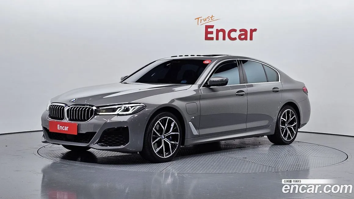 BMW 5-Series 2021 из KR, фото 1