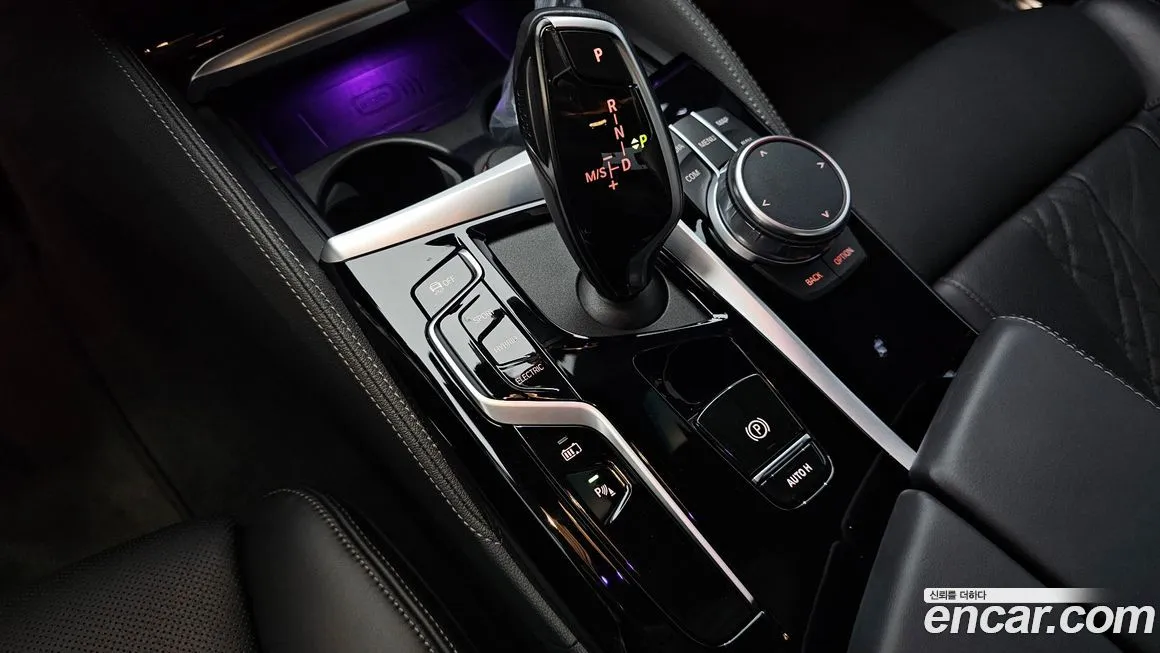 BMW 5-Series 2021 из KR, фото 9
