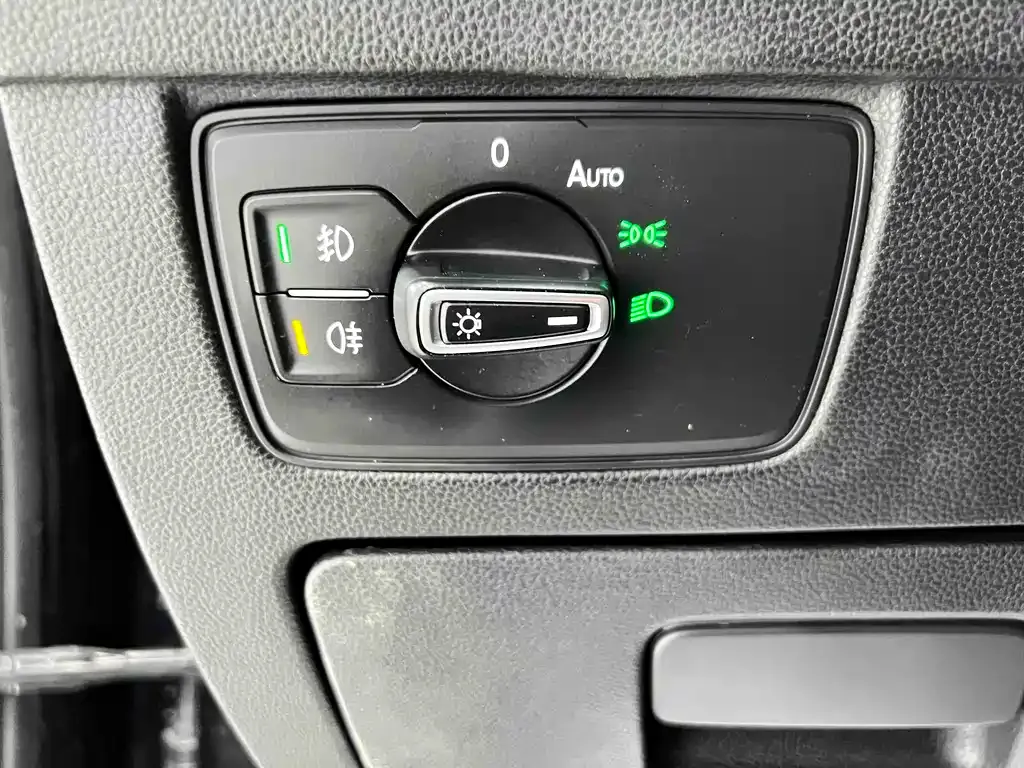 Volkswagen Magotan 2021 из CN, фото 8