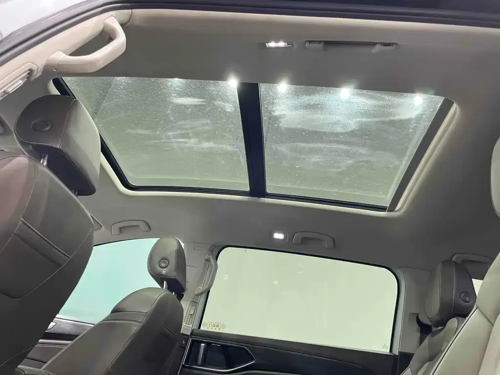 Volkswagen Viloran 2023 из CN, фото 8