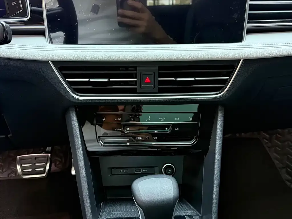 Volkswagen Tiguan L 2023 из CN, фото 5