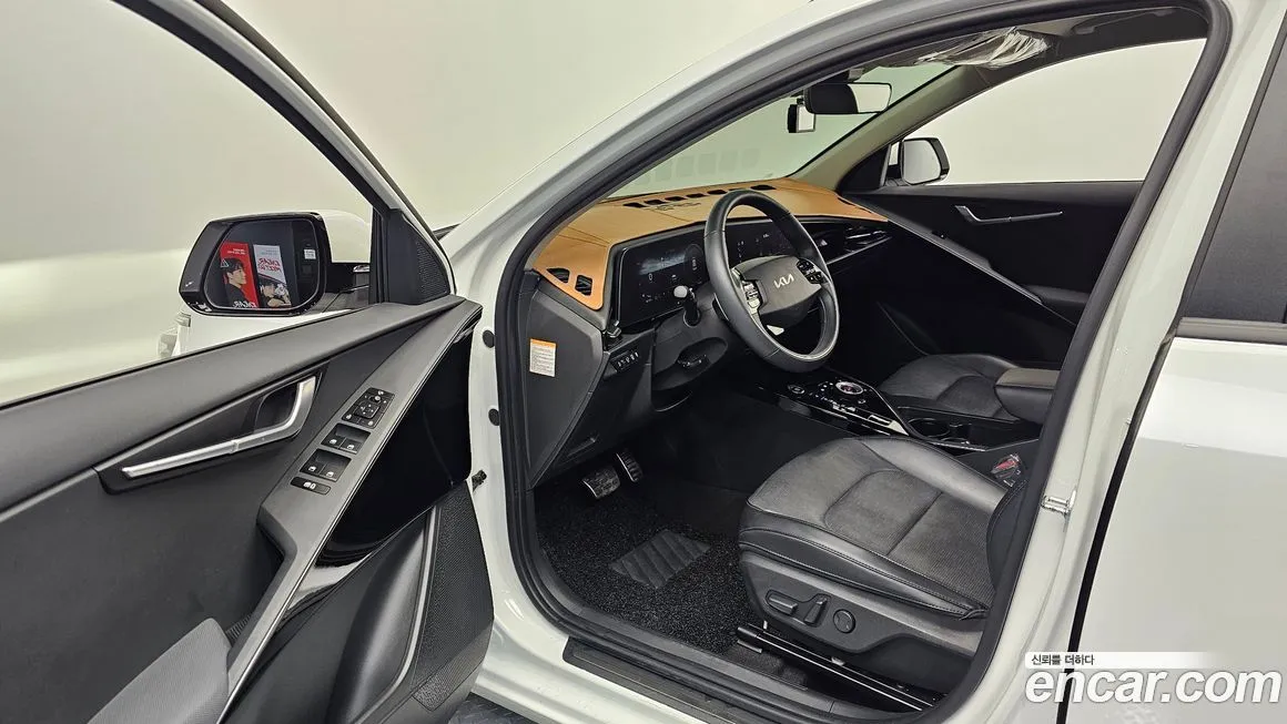 Kia Niro — фото 10